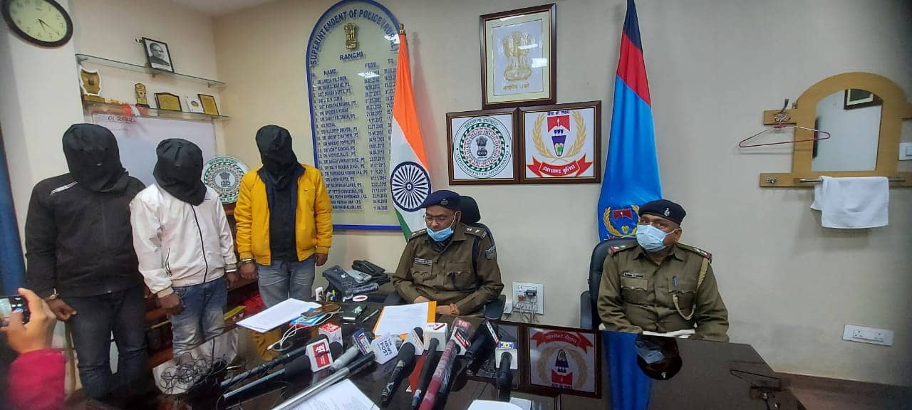 सावधान ! सूबे में घूम रहे फर्जी दरोगा, यूं लगाते हैं लोगों को चूना