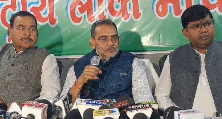 कुंभ को फालतू बताए जाने पर भड़के उपेंद्र कुशवाहा, कहा लालू प्रसाद यादव ने करोड़ों लोगों के भावना को पहुंचाया है ठेस