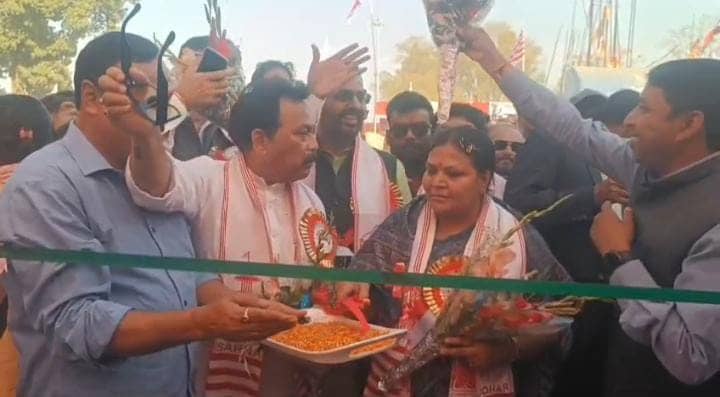 लोहरदगा: अमर शहीद वीर बुधु भगत की जयंती पर मंत्री दीपिका पाण्डेय सिंह ने किया माल्यार्पण, पढ़ें क्या कहा