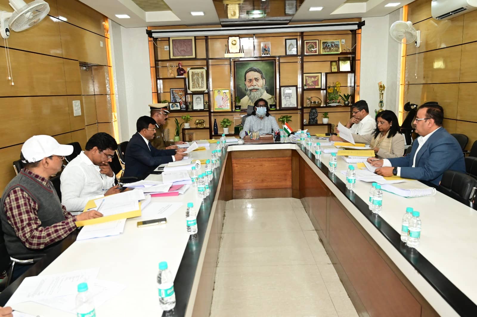 बड़ी खबर :  राज्य सरकार का बड़ा फैसला , आजीवन सजा काट रहे 37 कैदियों को रिहा किए जाने पर बनी सहमति