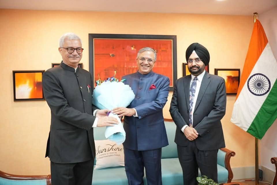 ज्ञानेश कुमार ने मुख्य चुनाव आयुक्त का पद संभाला, डॉ विवेक जोशी को भी मिला है दायित्व, जानिए