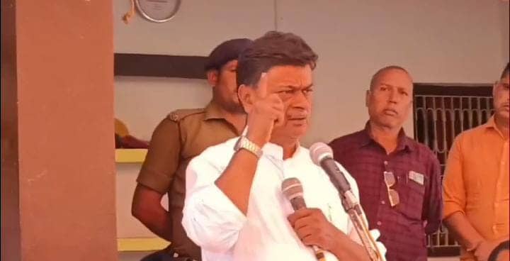Bihar Politisc: विधानसभा चुनाव से पहले बीजेपी में पड़ी फूट! पूर्व केंद्रीय मंत्री आरके सिंह ने पार्टी के खिलाफ मोर्चा खोलते हुए कह दी ये बात