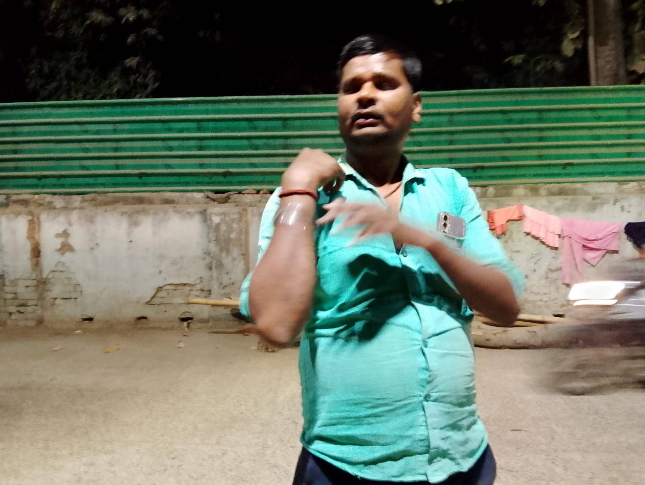 Bihar News:गुडंई पर उतरे जदयू के ये विधायक, खुलेआम नगर निगम कर्मी पर बरसाया लाठी-डंडा, दी ये धमकी