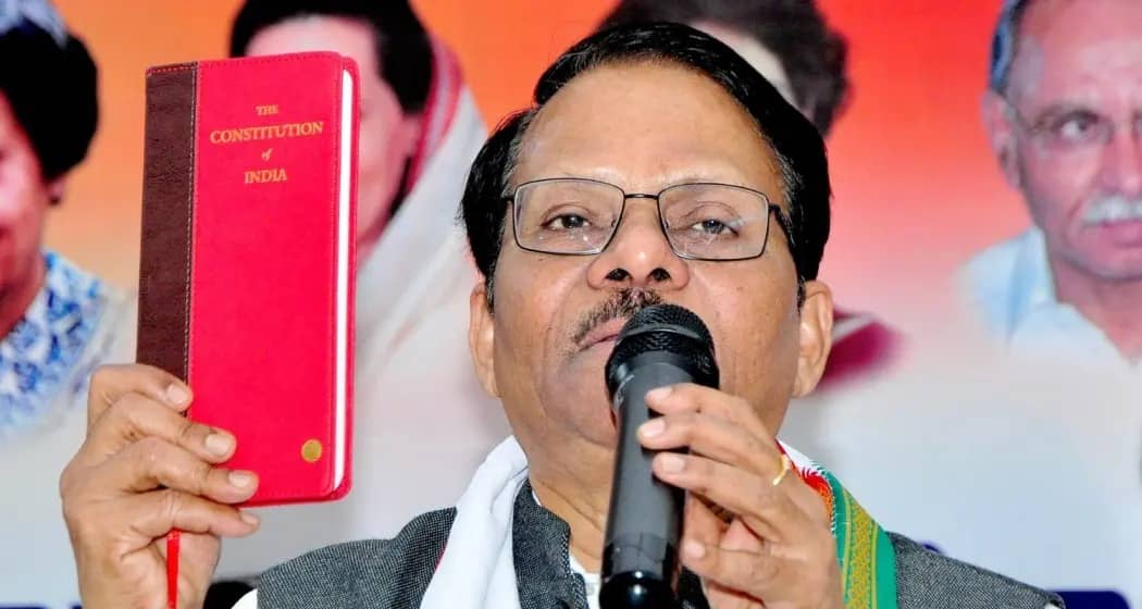 Jharkhand:कांग्रेस के प्रदेश प्रभारी ने एक तीर से कैसे कई निशाने साधे है ,पढ़िए इस रिपोर्ट में !! 