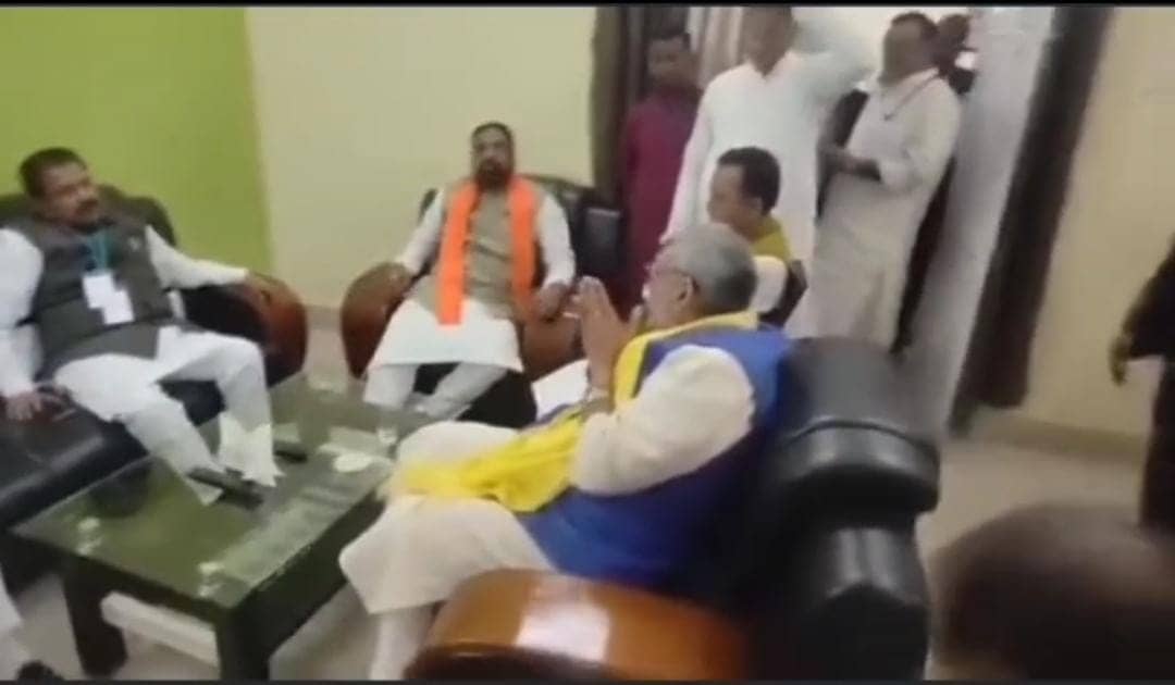 गिरिराज सिंह और सम्राट चौधरी के बीच बातचीत का वीडियो वायरल, जानिए लालू यादव और तेजस्वी को लेकर क्या कह दिया