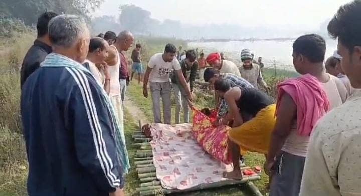 दुखद! रामलला के दर्शन के लिये अयोध्या जा रहें मोतिहारी के 3 लोगों की सड़क दुर्घटना में दर्दनाक मौत, 3 घायल