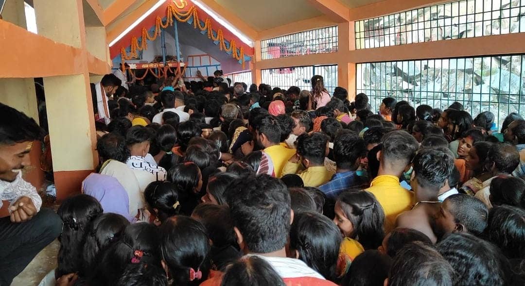 साहिबगंज: महाशिवरात्रि पर मोतीनाथ धाम में उमड़ी श्रद्धालुओं की भीड़, खूब लगे बाबा के जयकारे