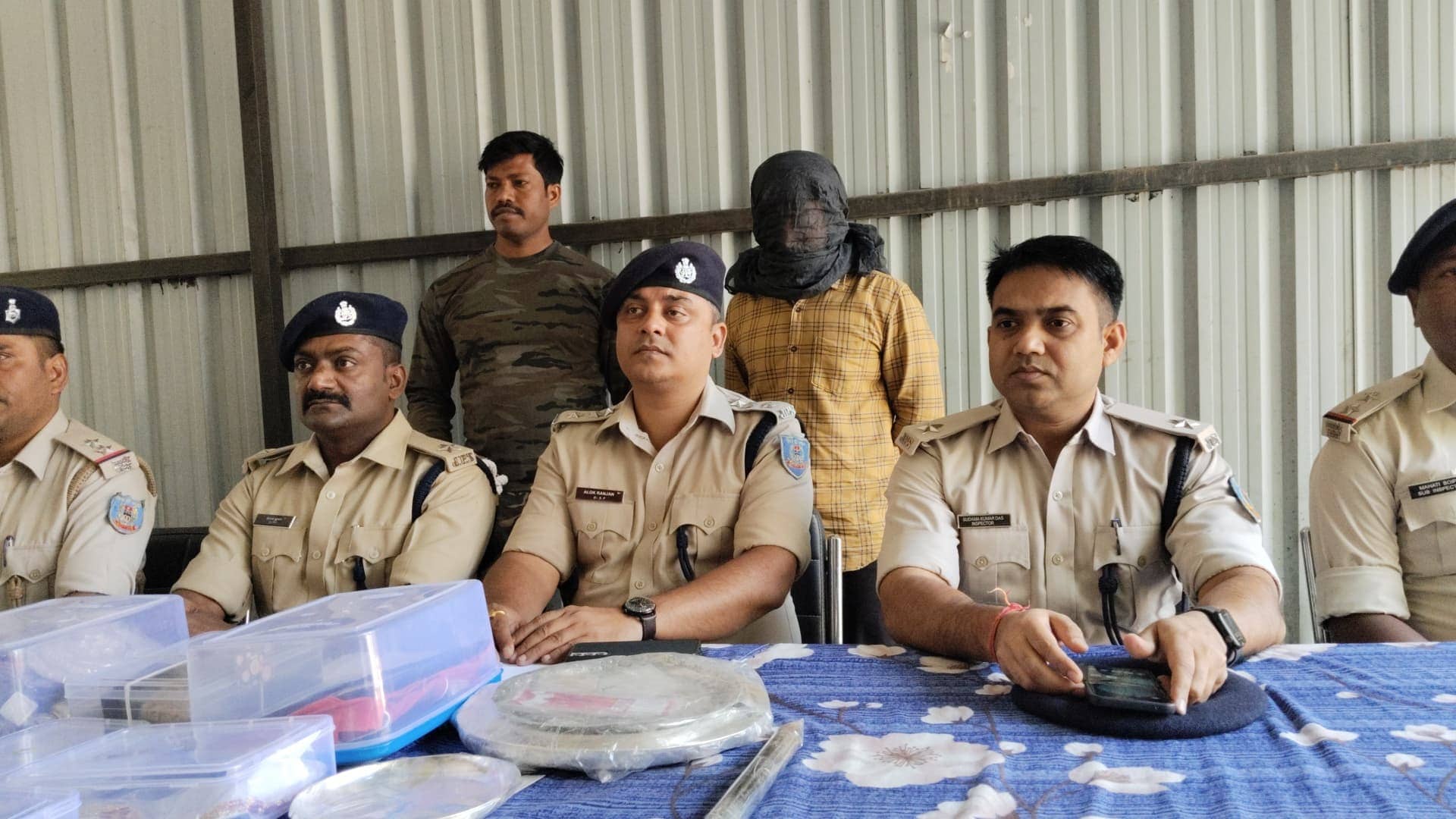 ऑनलाइन गेम में नौ लाख रुपये हारने के बाद  बन गया शातिर चोर,पढ़िए -बोकारो पुलिस का सनसनीखेज खुलासा