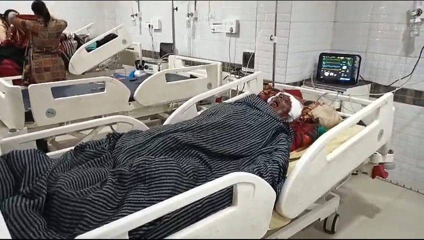 देवघर में दुकानदार को घायल कर सामान और रुपये ले भागे बदमाश, जांच में जुटी पुलिस