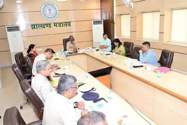 झारखंड में विधि व्यवस्था को लेकर मुख्यमंत्री ने की हाई लेवल मीटिंग, लॉ एंड ऑर्डर पर दिए कई निर्देश