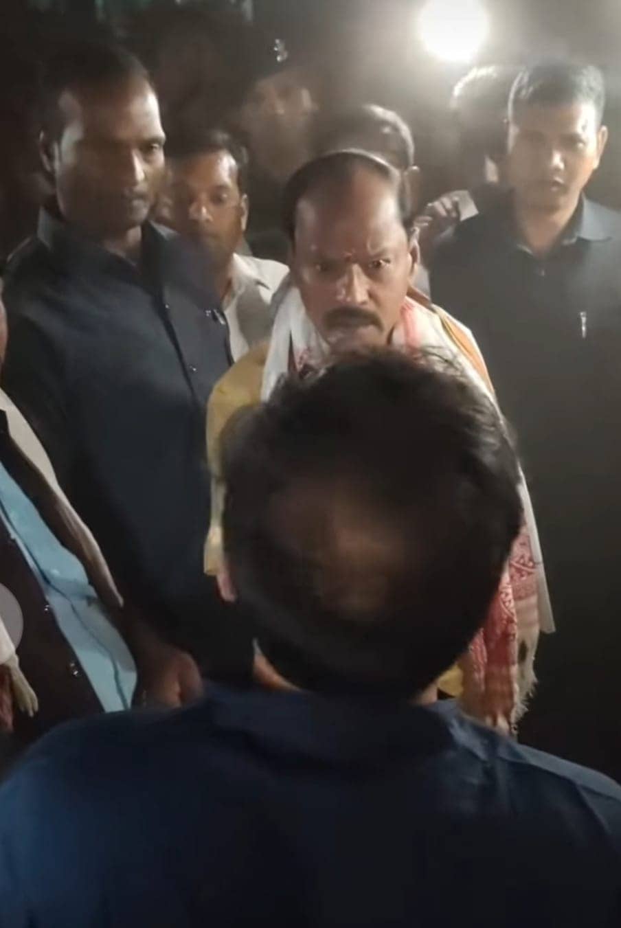 JHARKHAND NEWS: बाबूलाल मरांडी के विधानसभा क्षेत्र में रघुवर दास क्यों दिखे अपने पुराने अंदाज में, पढ़िए इस रिपोर्ट में !