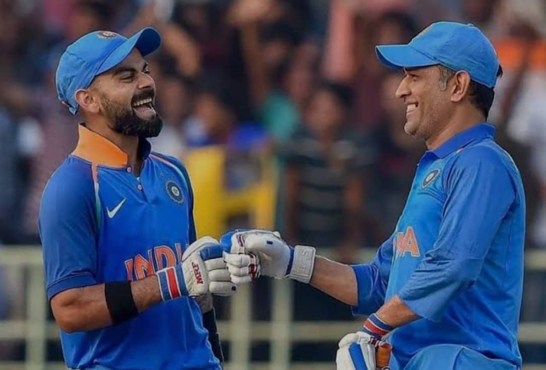 धोनी और विराट कोहली की दोस्ती और क्रिकेट वर्ल्ड में दोनों का सफर, जाने पूरी कहानी डिटेल में