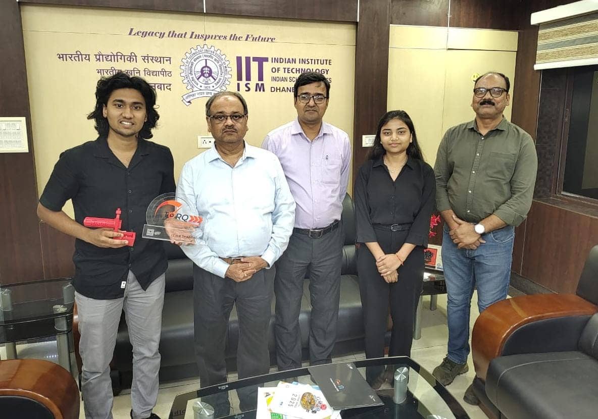  Proud Moment: बजाज टॉर्क ग्रैंड फिनाले में आईआईटी (आईएसएम) के बच्चों का डंका,पढ़िए कितना मिला पुरस्कार !