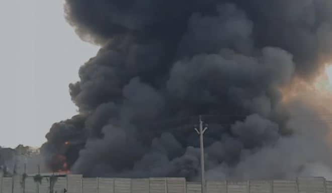 BREAKING: सरायकेला के स्टील कंपनी में लगी भीषण आग, मची अफरा-तफऱी