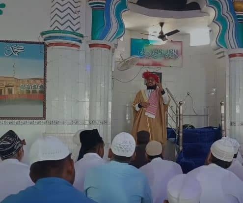 पलामू में काली पट्टी लगाकर अदा की गई ईद की नमाज, वक्फ संशोधन बिल वापस लेने की उठी मांग