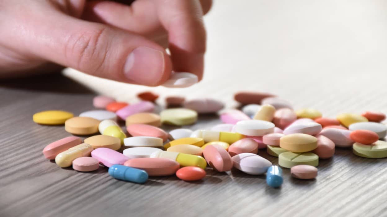 झारखंड में नामी -गिरामी दवाओं की हो रही डुप्लीकेसी,पढ़िए -धनबाद में छापेमारी के बाद क्या हुआ है खुलासा