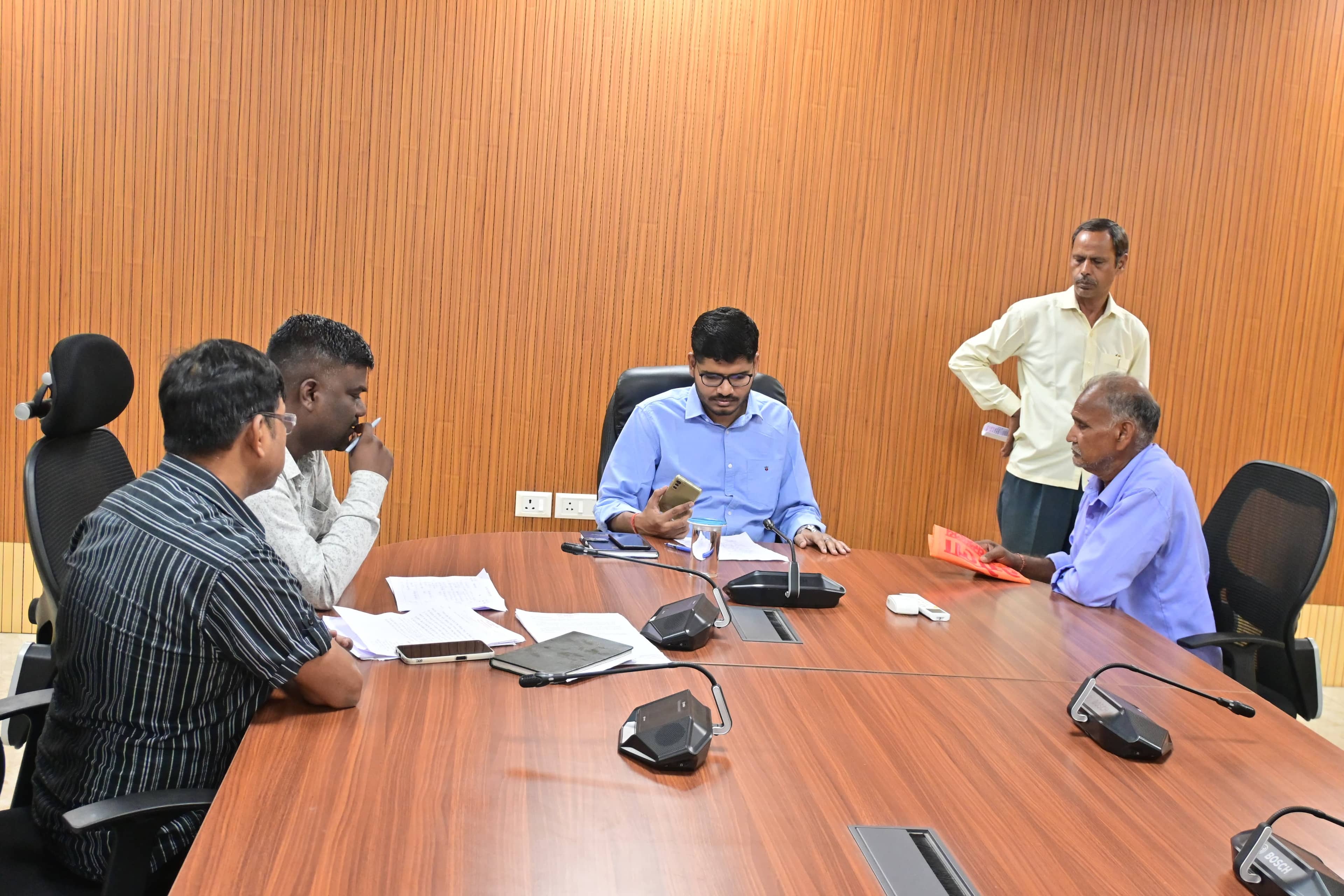 धनबाद के गोविंदपुर अंचल अधिकारी से भी कैसे "पॉवरफुल" हैं कार्यालय के प्रधान सचिव, पढ़िए विस्तार से