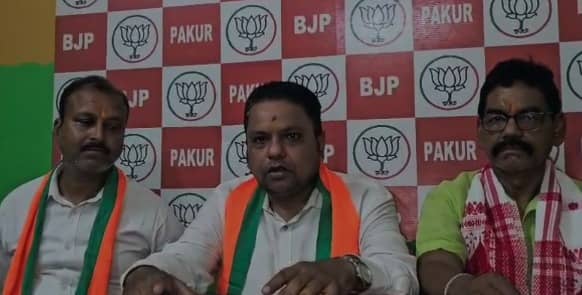 पाकुड़ में रामनवमी जुलूस पर सियासत तेज, 9 गांवों में जुलूस निकालने की अनुमति नहीं मिलने पर भाजपा ने प्रशासन और सरकार को घेरा...