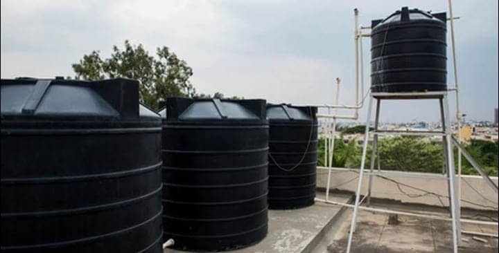 छत पर रखी पानी की टंकी जल्दी हो जाती है गंदी तो अपनाएं ये स्मार्ट ट्रिक, सालों साल साफ रहेगा पानी