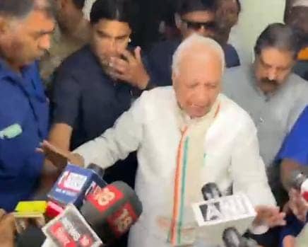 वक्फ पर बिहार के महामहिम का बड़ा बयान, कहा-वक्फ ने गरीब और कमजोर वर्ग के मुस्लिमों के लिए कुछ नहीं किया