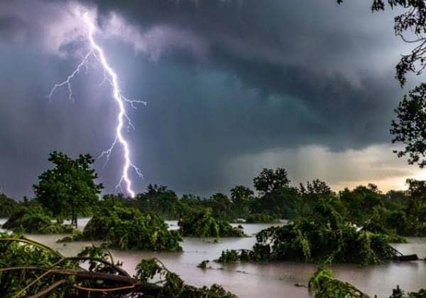 Weather Alert:झारखंड के इन 4 जिलों में भारी तबाही मचा सकता है मौसम,वज्रपात और आंधी तूफ़ान का अलर्ट