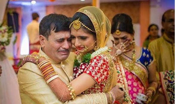 ये कैसी विदाई ! धूमधाम से की बेटी की शादी फिर विदाई के बाद मौत की नींद सो गया पिता, वजह ऐसी की दहल जायेगा कलेजा