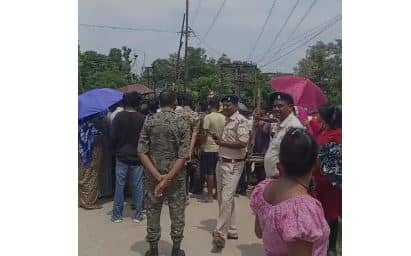 BREAKING : दिनदहाड़े मर्डर से दहली रांची, घर में घुसकर व्यक्ति की हत्या