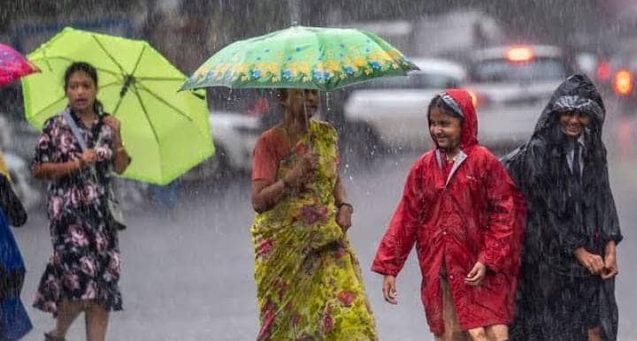 झारखंड में गर्मी को जाइए भूल....शुरू हो गई प्री-मानसून की बारिश, पढ़े आज कैसा रहेगा आपके जिले का मौसम