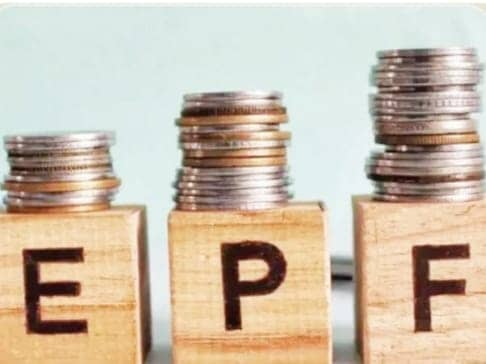 EPFO: सात करोड़ से अधिक अंशधारकों के लिए बड़ी खबर, ब्याज की दर बढ़ी नहीं है तो घटी भी नहीं !