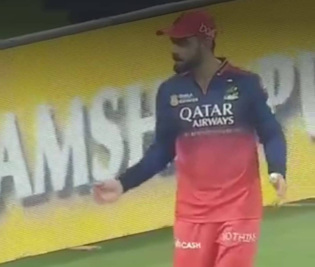 विराट कोहली का 'अंखियों से गोली मारे' पर मैदान में धमाकेदार डांस, वीडियो सोशल मीडिया पर वायरल