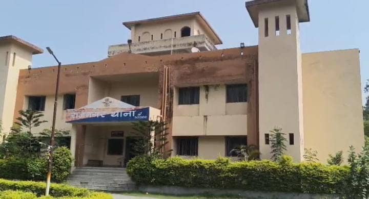 सरायकेला: कमरे में सो रही महिला को पति ने रॉड से मारकर उतारा मौत के घाट, सुबह शव देख हैरान हो गये परिजन