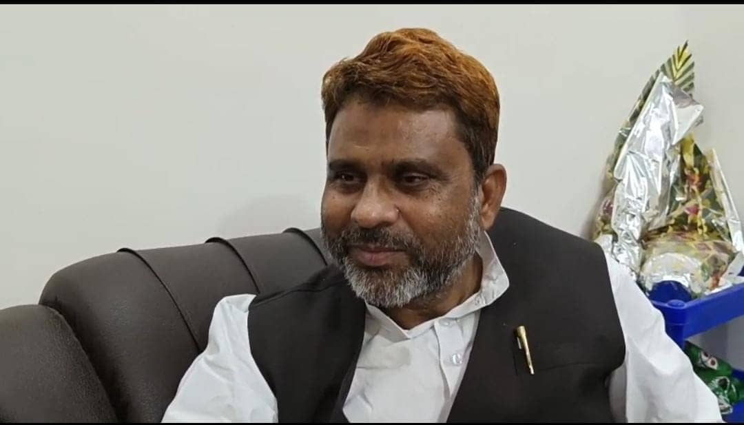 बिहार की राजनीति में नई करवट: AIMIM ने RJD-कांग्रेस से गठबंधन की पहल की