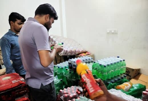 अगर आप भी है कोल्ड ड्रिंक के शौकीन तो जरा संभल के पिएं, दुमका में बिक रहा है जाली कोल्ड ड्रिंक!