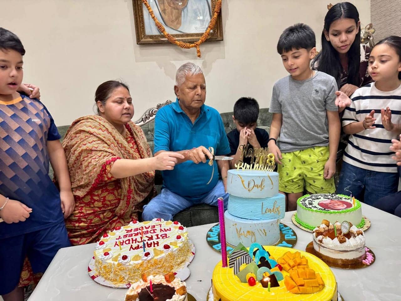 Lalu Yadav Birthday: लालू यादव ने अपने जन्मदिन पर कार्यकर्ताओं को दिया ये तीन संदेश, जश्न की तैयारी में पार्टी और परिवार