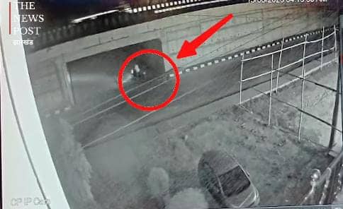 ऐसा क्या हुआ कि महिला पुलिस कर्मी का दुश्मन बन बैठा सहकर्मी पुलिस, और मार दी गोली, देखें फायरिंग का लाइव वीडियो