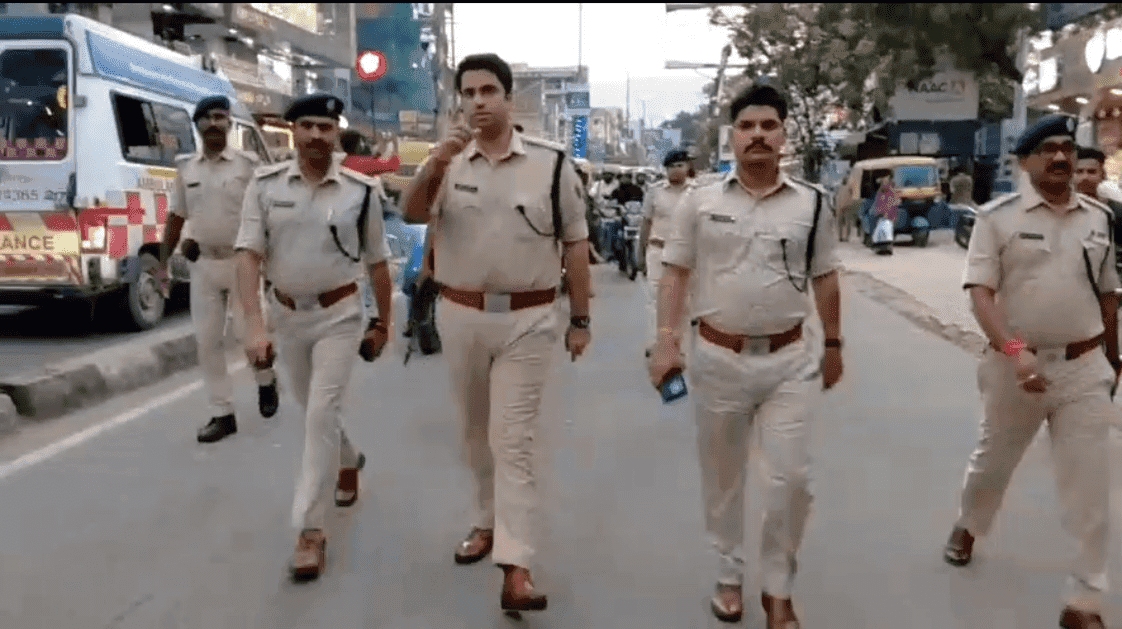जमशेदपुर पुलिस की बड़ी कार्रवाई, 125 होटल-लॉज पर छापेमारी, 365 अपराधियों की जांच जारी