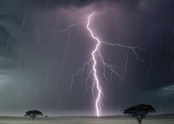 Weather Alert: आज झारखंड के इन 10 जिलों में वज्रपात का अलर्ट, रहें सावधान 