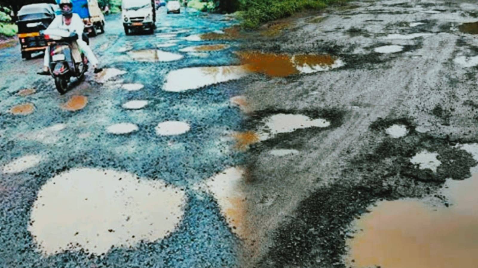 हफ्ते भर की बारिश में खुल गई राजधानी रांची की सड़कों की पोल, फिर ग्रामीण सड़कों का क्या होगा  हाल?