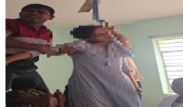 BREAKING: इधर ओपीडी में मरीज देख रहे थे डॉक्टर, उधर पत्नी ने फंदे से लटक कर दे दी जान