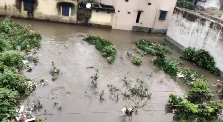 Weather Alert:पूर्वी सिंहभूम में बाढ़ और बारिश का तांडव,स्कूल कॉलेज को बंद करने का निर्देश,इन 5 जिलों के लोग आज रहें अलर्ट 