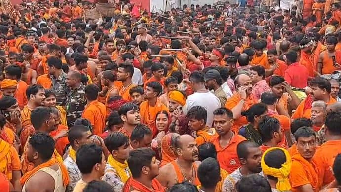 सावन की दूसरी सोमवारी पर बाबा मंदिर में उमड़ा आस्था का सैलाब, इस विधि से पूजा करने से मिलेगा हरि और हर दोनों का आशीर्वाद