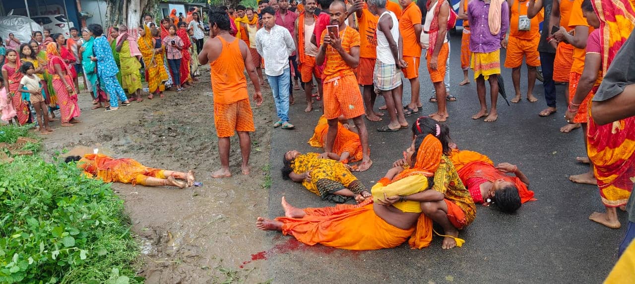 अमंगलवार: देवघर में कांवरियों से भरी बस दुर्घटनाग्रस्त, 5 की मौत, दर्जनों घायल