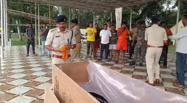 दुमका: पुलिस कंट्रोल रूम में पदस्थापित ASI शिवानन्द राय की बिगड़ी तबियत, PJMCH में डॉ ने किया मृत घोषित