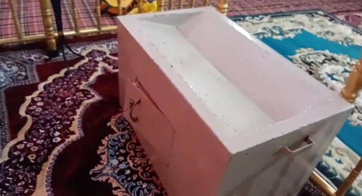 जमशेदपुर में नहीं थम रहा चोरों का आतंक, घर के बाद अब मंदिरों को बना रहे है निशाना, लोगों में आक्रोश 