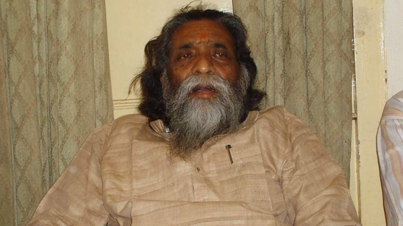 पीएम मोदी ‘गुरु जी’ को श्रद्धांजलि देने पहुंचे सर गंगा राम अस्पताल