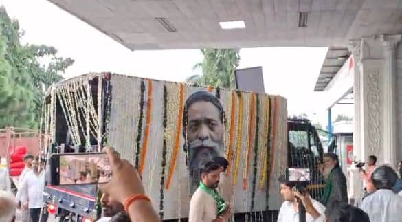 रांची पहुंचा दिशोम गुरु शिबू सोरेन का पार्थिव शरीर, गमगीन हुआ माहौल