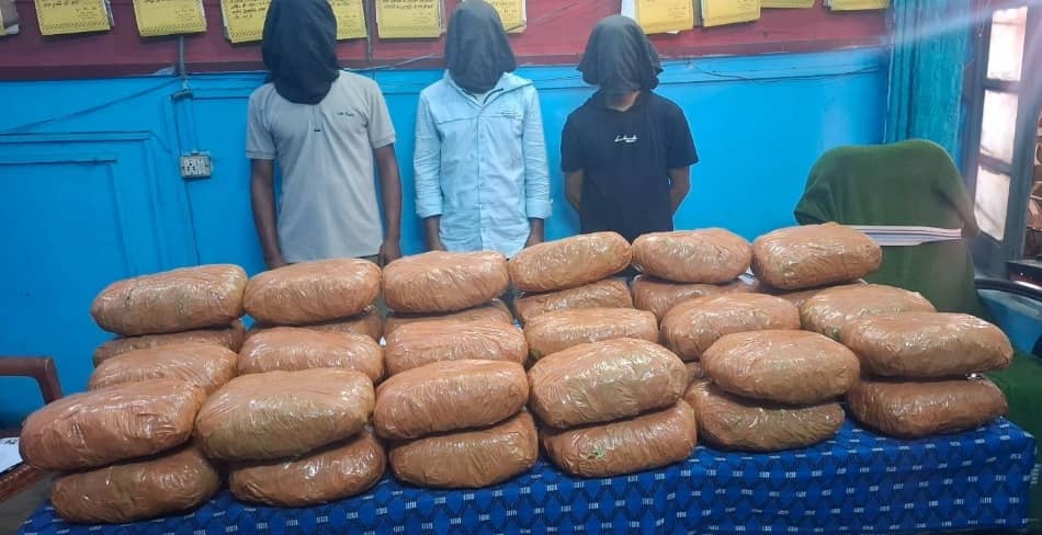  राजधानी जैसी ट्रेन के जरिये ओडिशा -यूपी के गैंग कैसे कर रहे तस्करी का धंधा, धनबाद को क्यों बनाया है सुरक्षित ठिकाना, पढ़िए