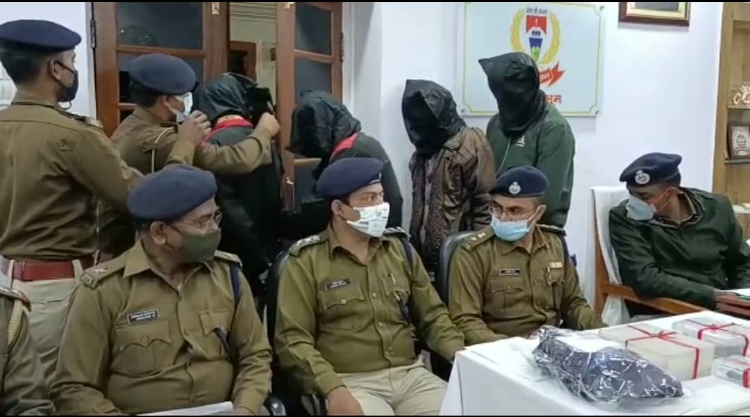 आजसू नेता और हाथीखेदा मंदिर के पुजारी के घर डकैती करने वाले चार अपराधी धराए