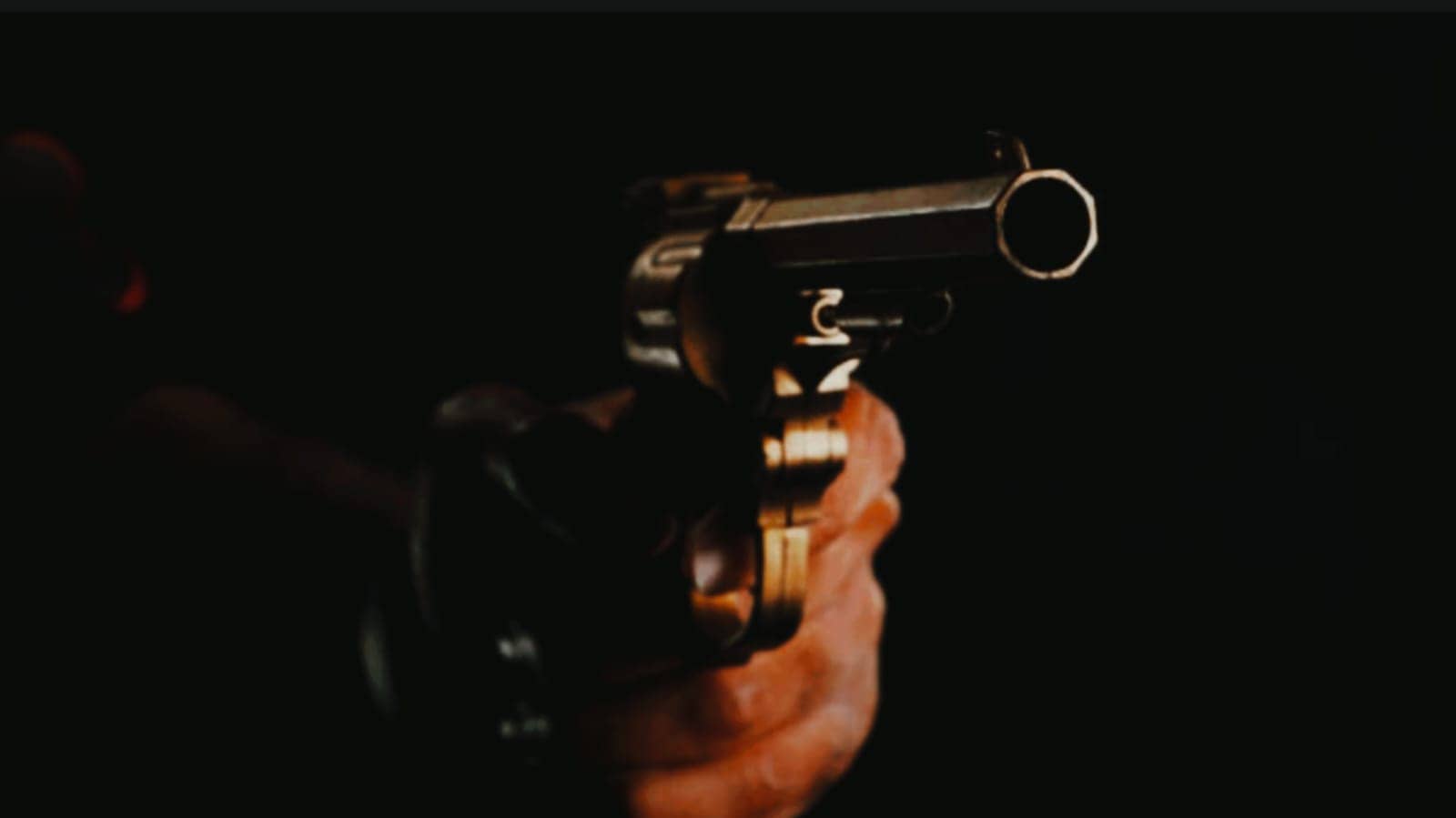 BIG BREAKING: गोलियों की तड़तड़ाहट से फिर गूंजी रांची, एक युवक घायल