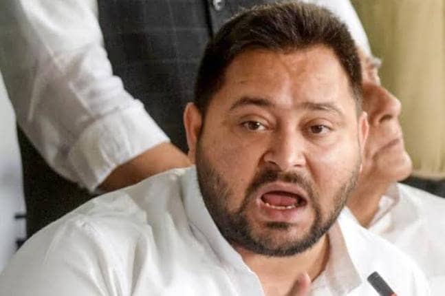 SIR विवाद को लेकर आग बबूला हुए तेजस्वी, नीतीश के MLC और लोजपा सांसद वीणा देवी पर दो-दो EPIC नंबर होने का लगाया आरोप